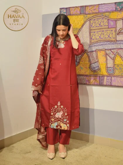 Maroon Straight Suit with Kolkata Haathi Embroidery (2 Dupatta)